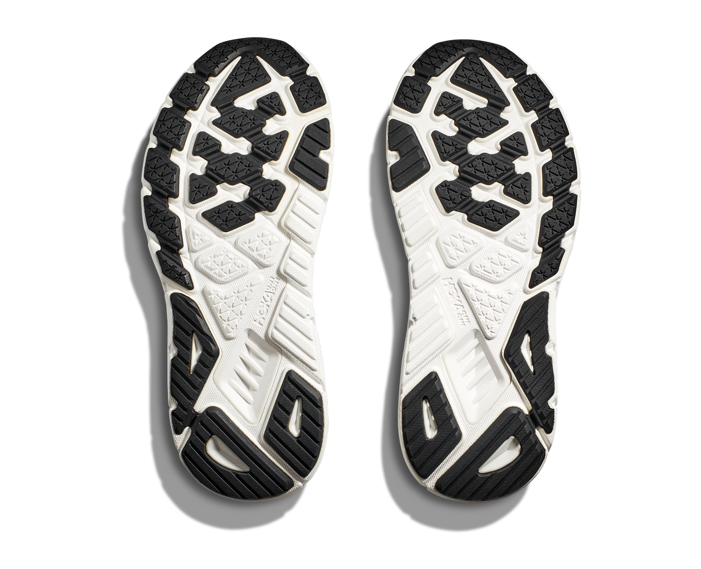 HOKA Men's Arahi 7 Sneaker - Black/White