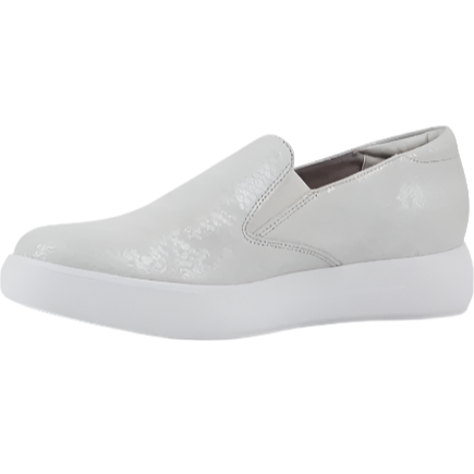 Munro Women's Lennox Slip-On Sneaker - White Snake Print Suede