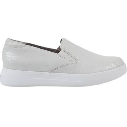 Munro Women's Lennox Slip-On Sneaker - White Snake Print Suede