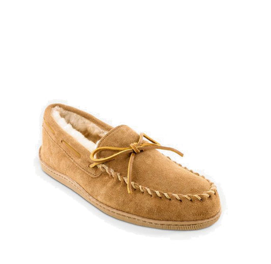 Minnetonka Men's Sheepskin Hardsole Moc - Golden Tan