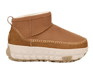 UGG® Unisex Venture Daze Ultra Mini Boot - Chestnut/Ceramic