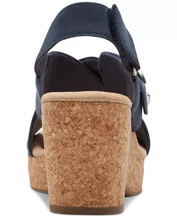 Clarks Women's Giselle Dove Sandals - Navy