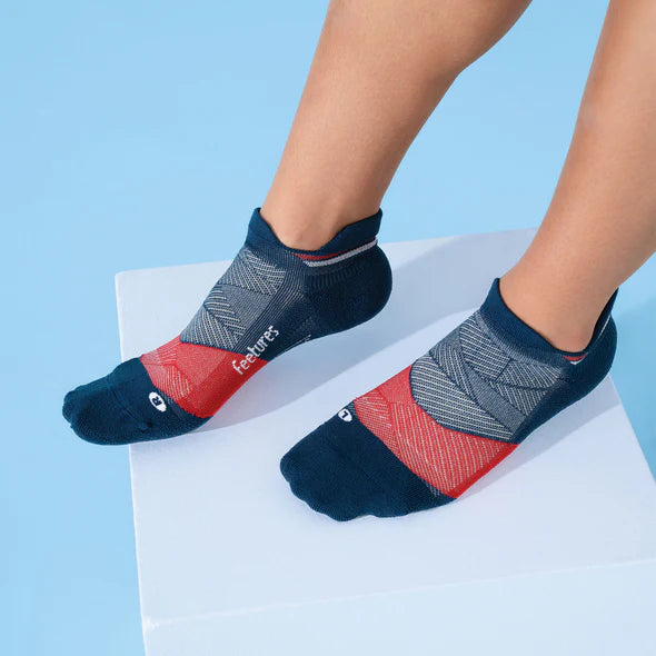 Feetures Women's Elite Max Cushion Sock - USA Navy
