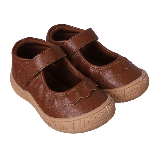 Oomphies Girls' (Sizes 5-3) Amina Mary Jane - Brown