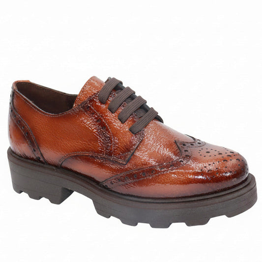 Eric Michael Women's Torie Oxford - Tan Patent